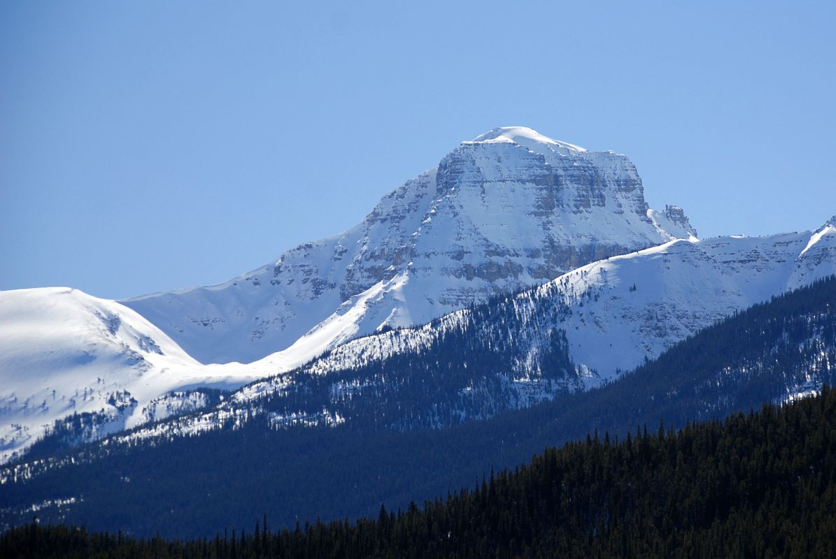01 Survey Peak From Just After Saskatchewan River Crossing On Icefields Parkway